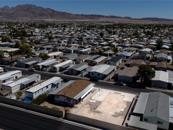 3499 Allegheny Drive , Las Vegas, NV 89122