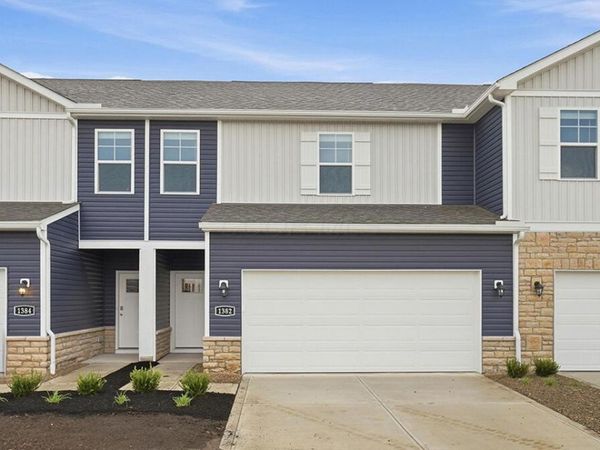 1382 Marinelli Drive E, Columbus, OH 43228