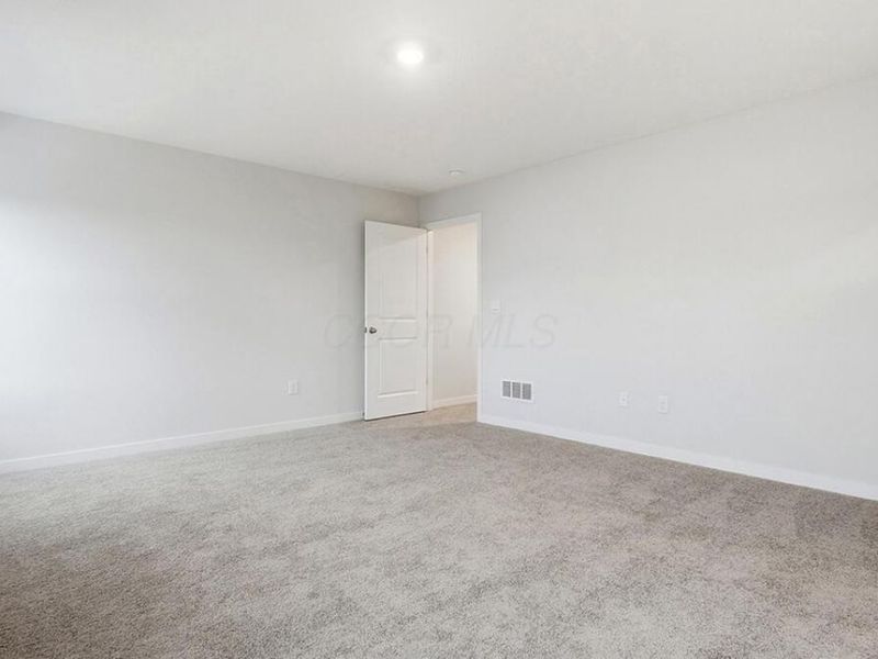 1382 Marinelli Drive E, Columbus, OH 43228 Photo 22