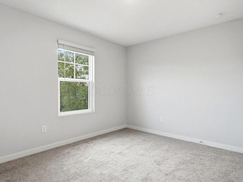 1382 Marinelli Drive E, Columbus, OH 43228 Photo 34