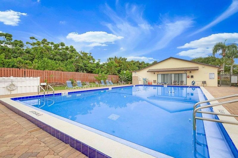 8075 SE Villa Circle, Hobe Sound, FL 33455 Photo