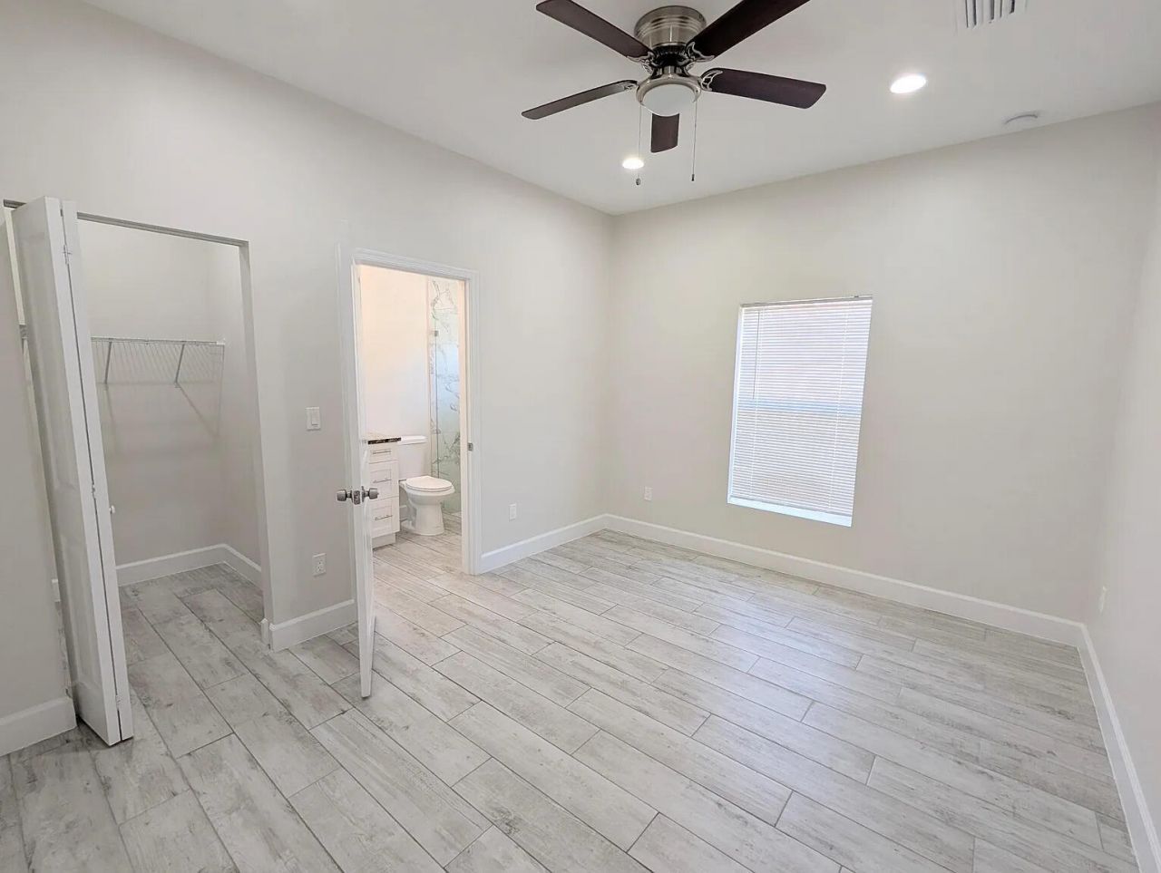 1562 W 26th Court, Riviera Beach, FL 33404 Photo