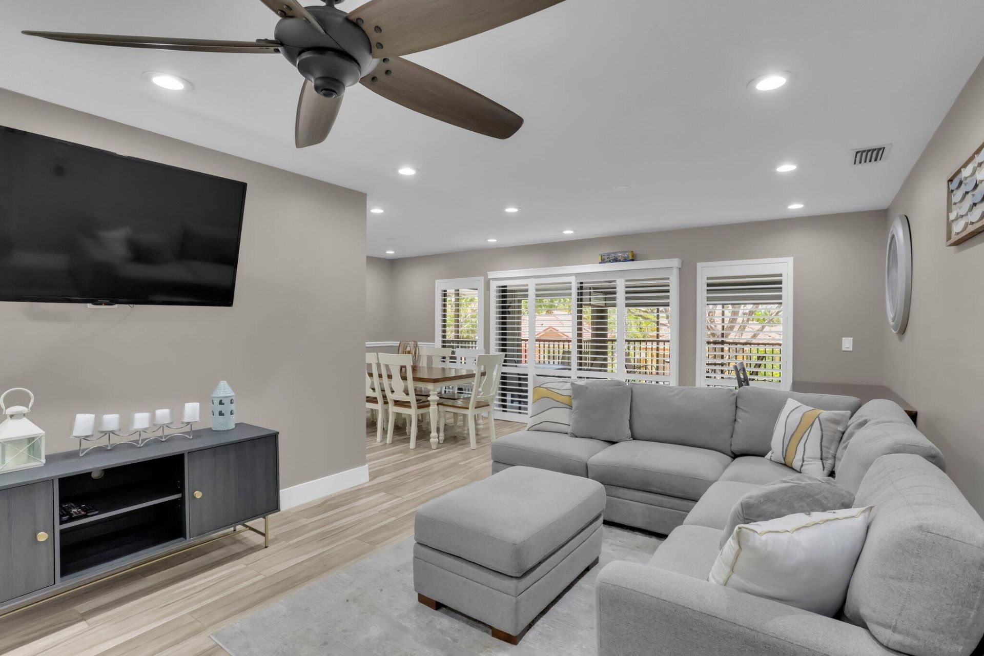 60 Pelican Pointe Drive, Unit 201, Delray Beach, FL 33483 Photo