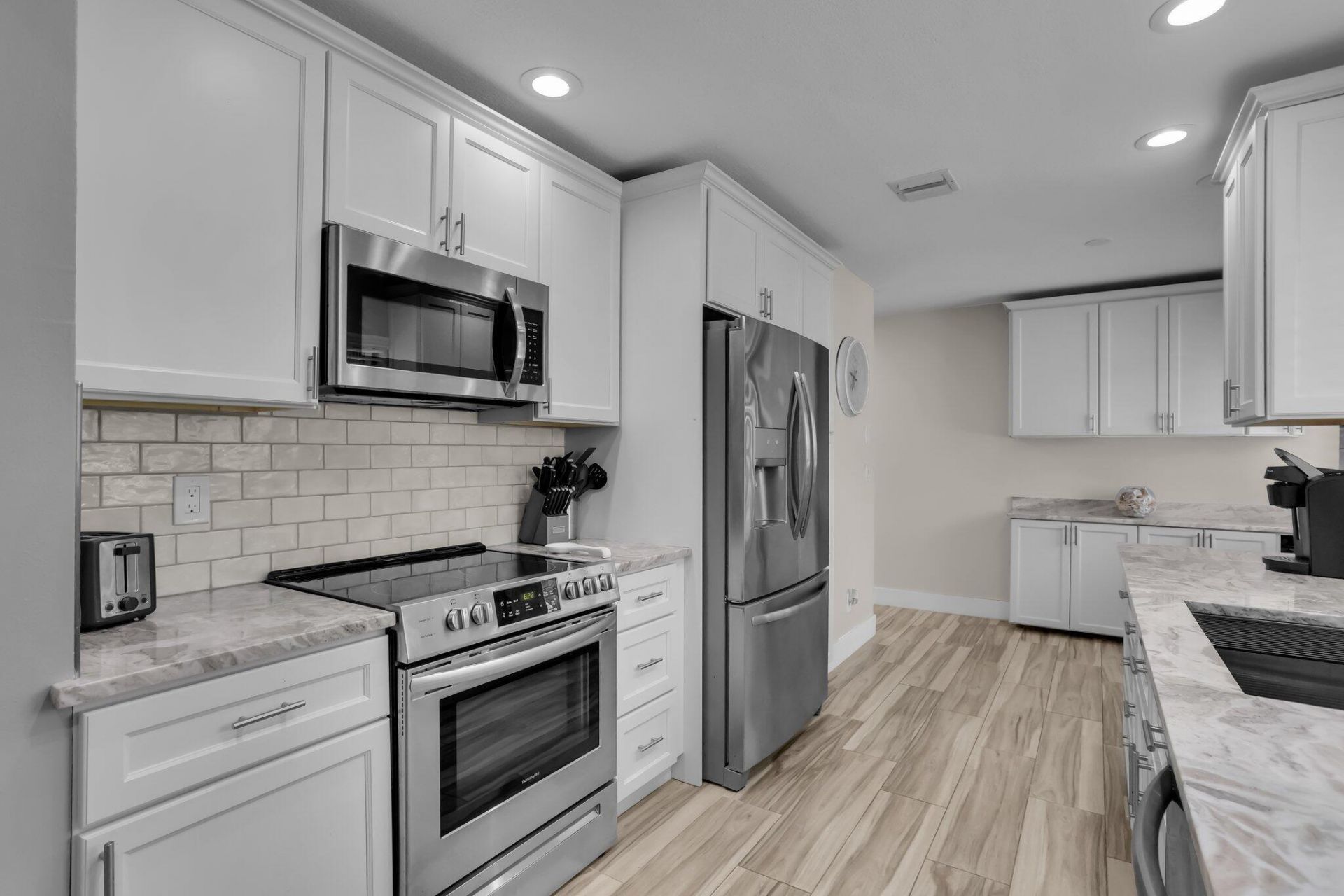 60 Pelican Pointe Drive, Unit 201, Delray Beach, FL 33483 Photo