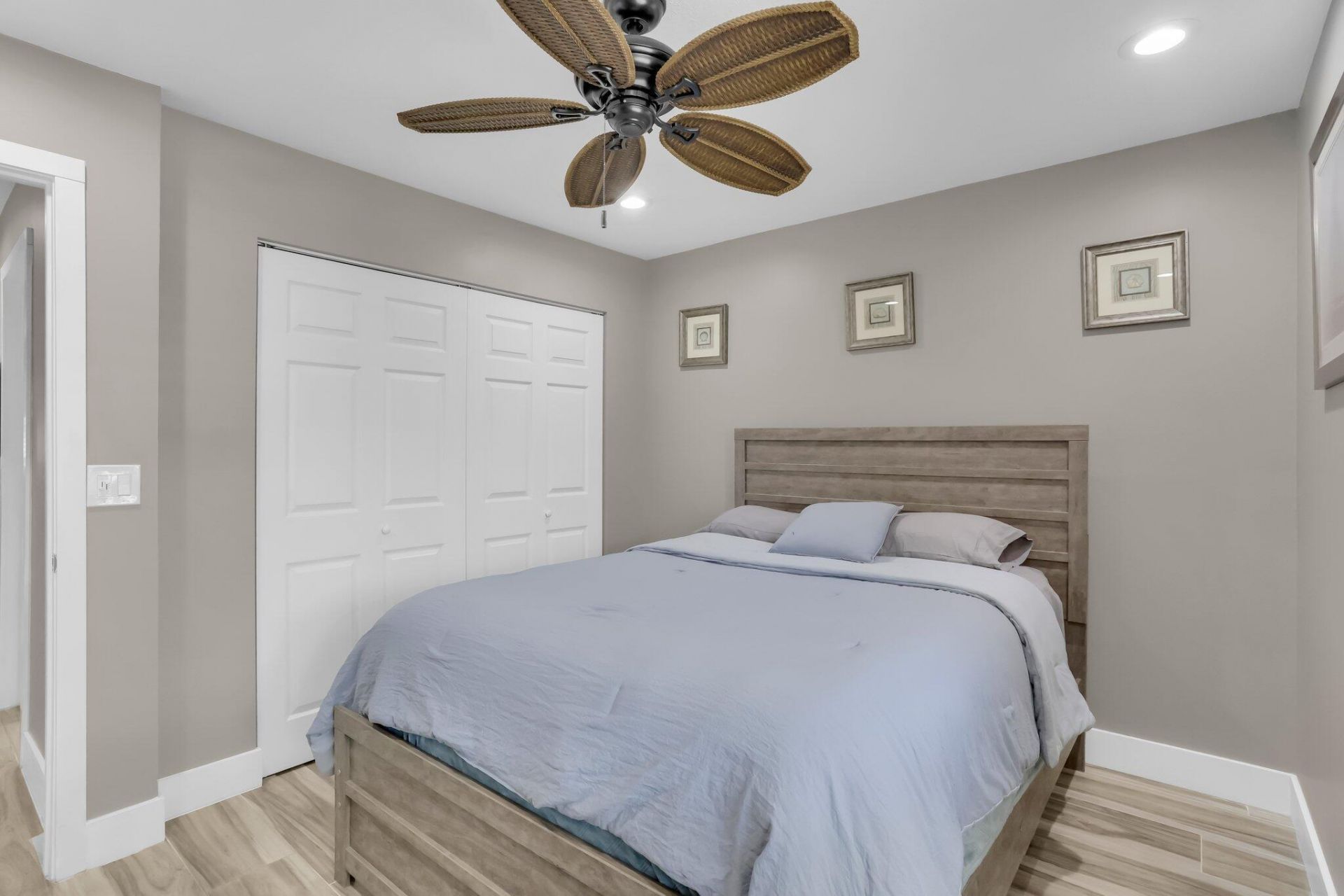 60 Pelican Pointe Drive, Unit 201, Delray Beach, FL 33483 Photo