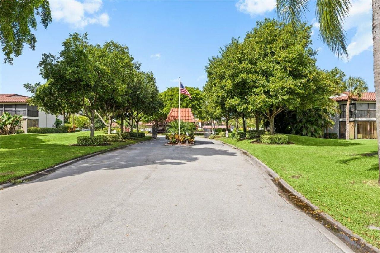 21535 Cypress Hammock Drive, Unit 36J, Boca Raton, FL 33428 Photo