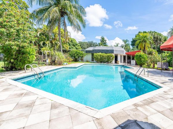 5104 White Oak Lane E, Tamarac, FL 33319
