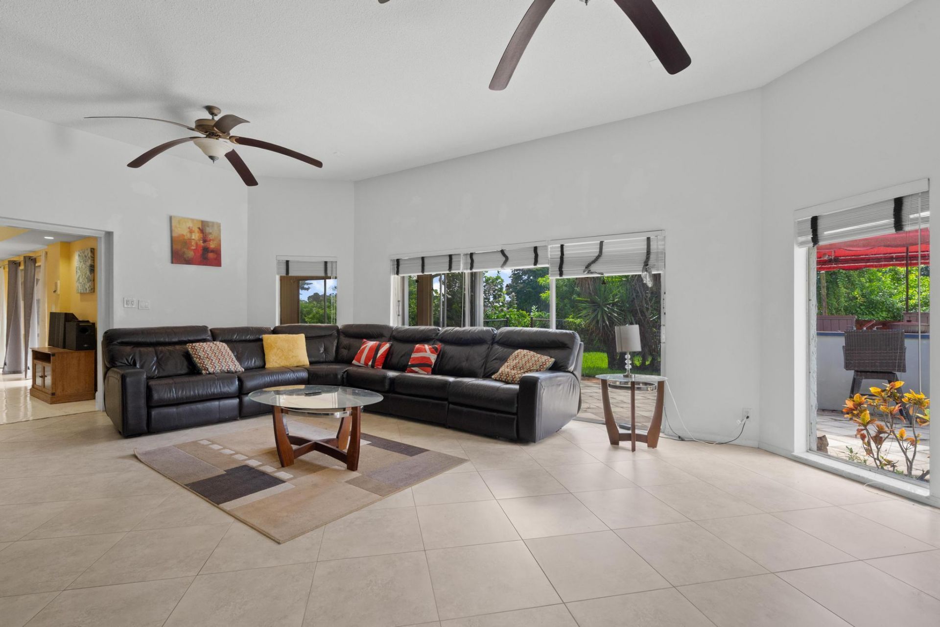 5104 White Oak Lane E, Tamarac, FL 33319 Photo