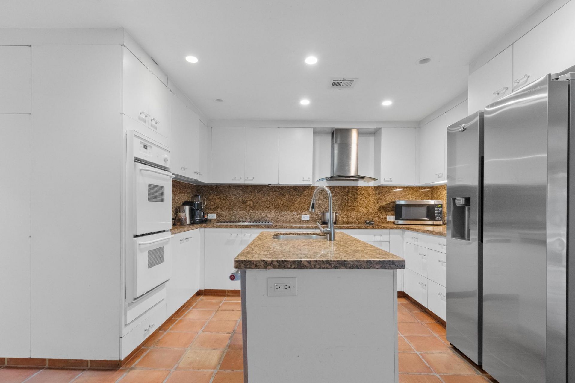 5104 White Oak Lane E, Tamarac, FL 33319 Photo