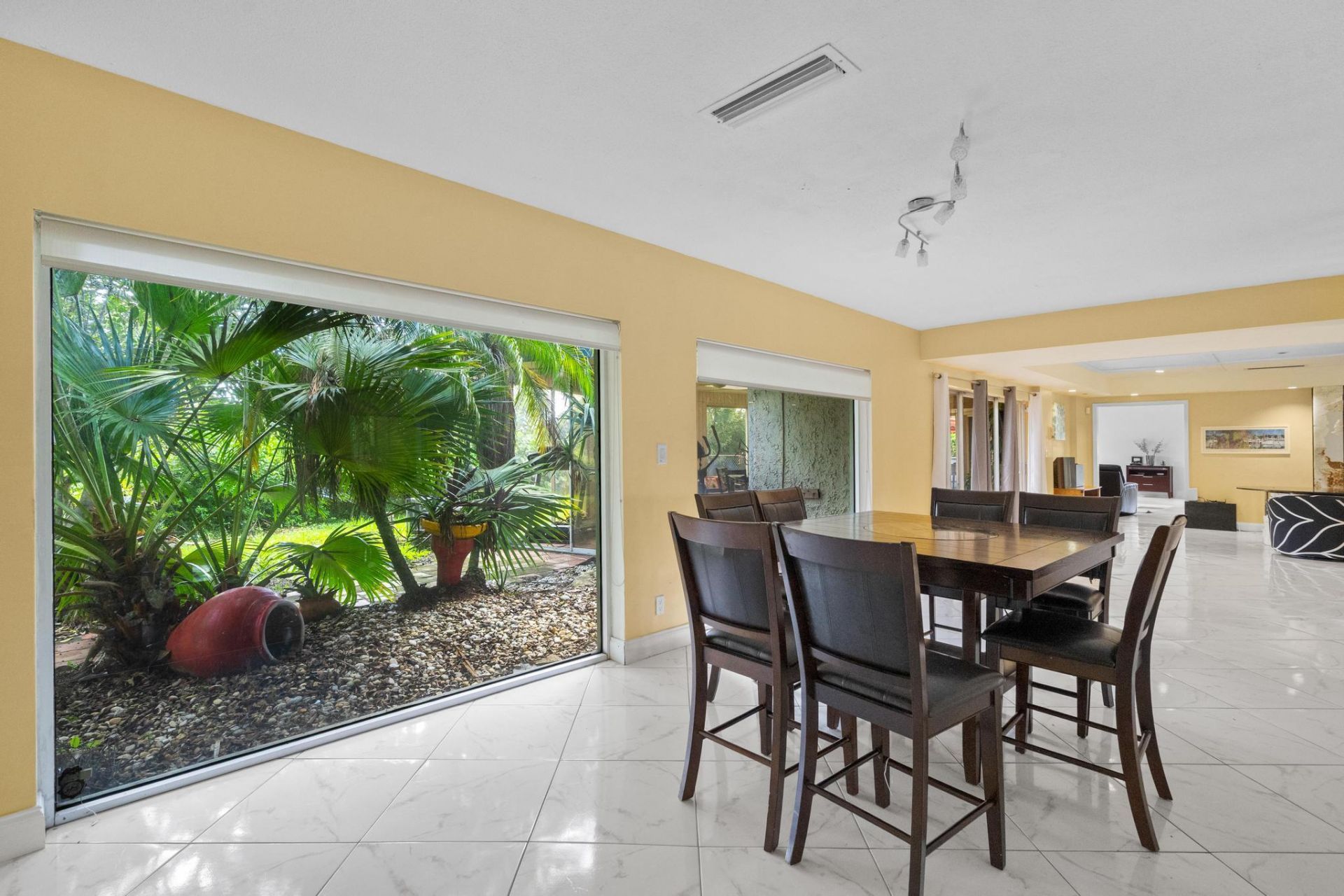 5104 White Oak Lane E, Tamarac, FL 33319 Photo