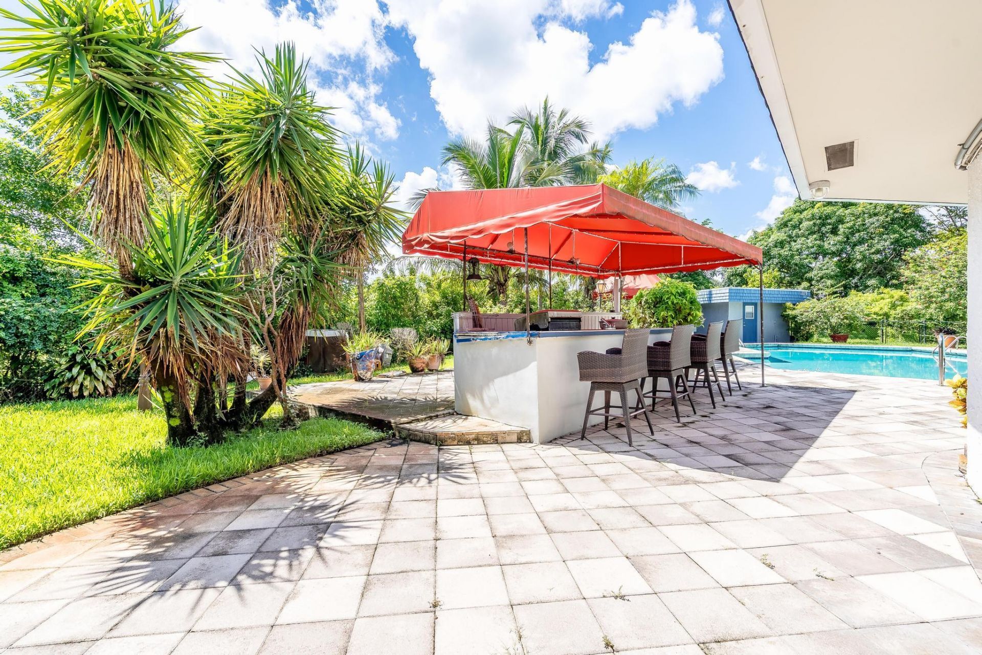 5104 White Oak Lane E, Tamarac, FL 33319 Photo