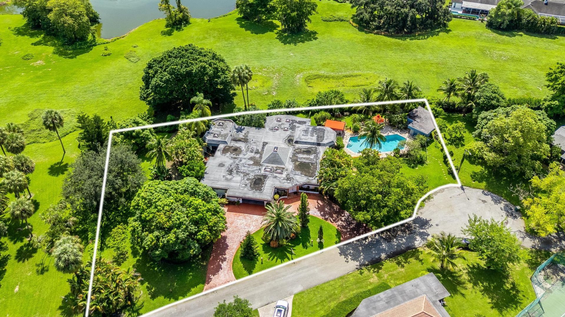 5104 White Oak Lane E, Tamarac, FL 33319 Photo