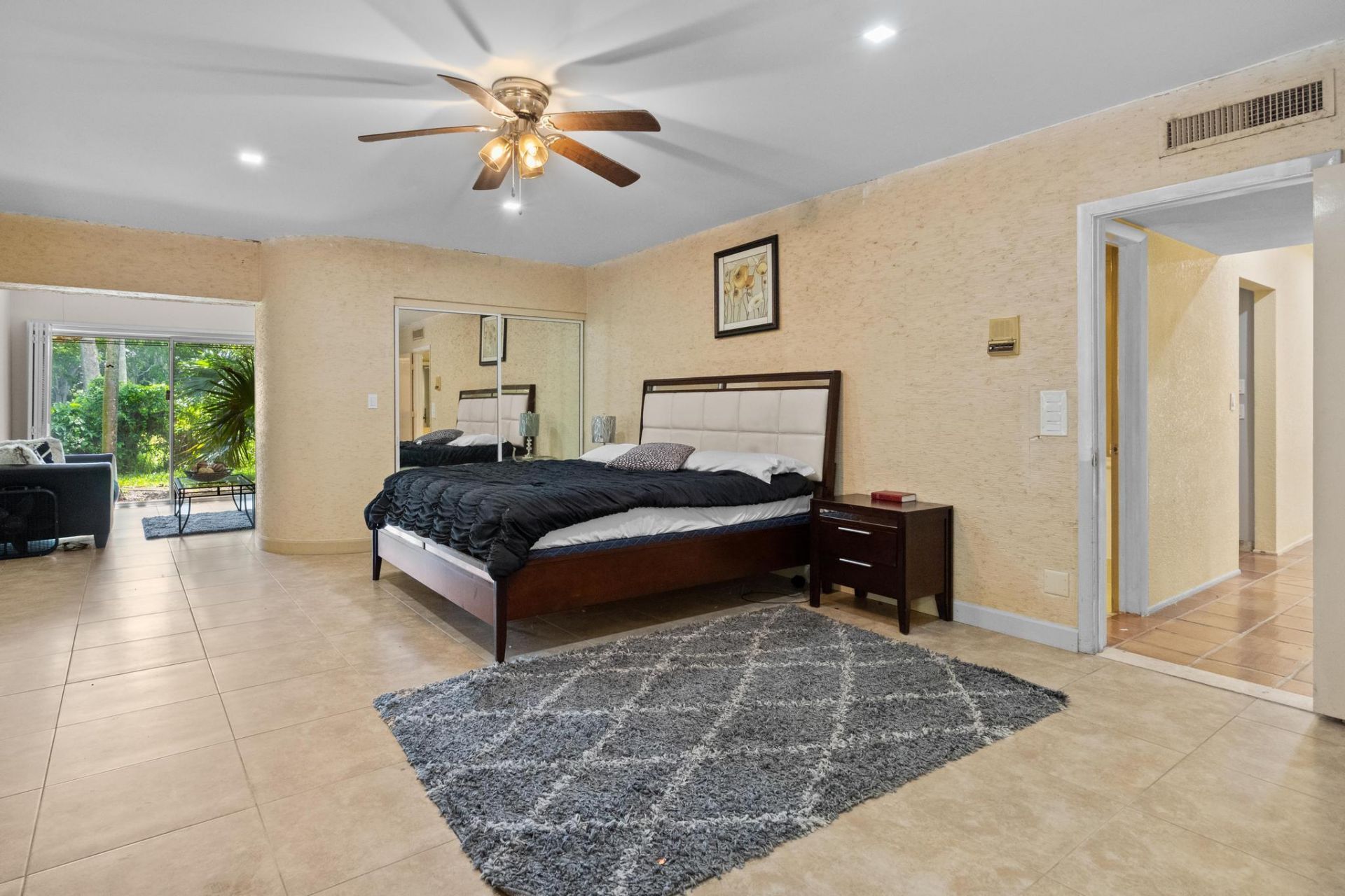 5104 White Oak Lane E, Tamarac, FL 33319 Photo
