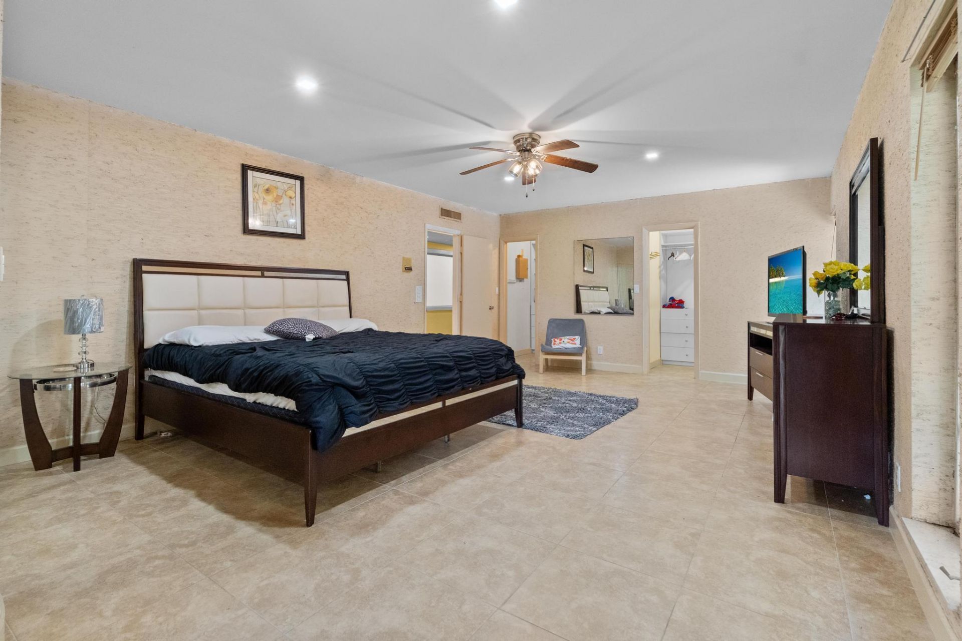 5104 White Oak Lane E, Tamarac, FL 33319 Photo