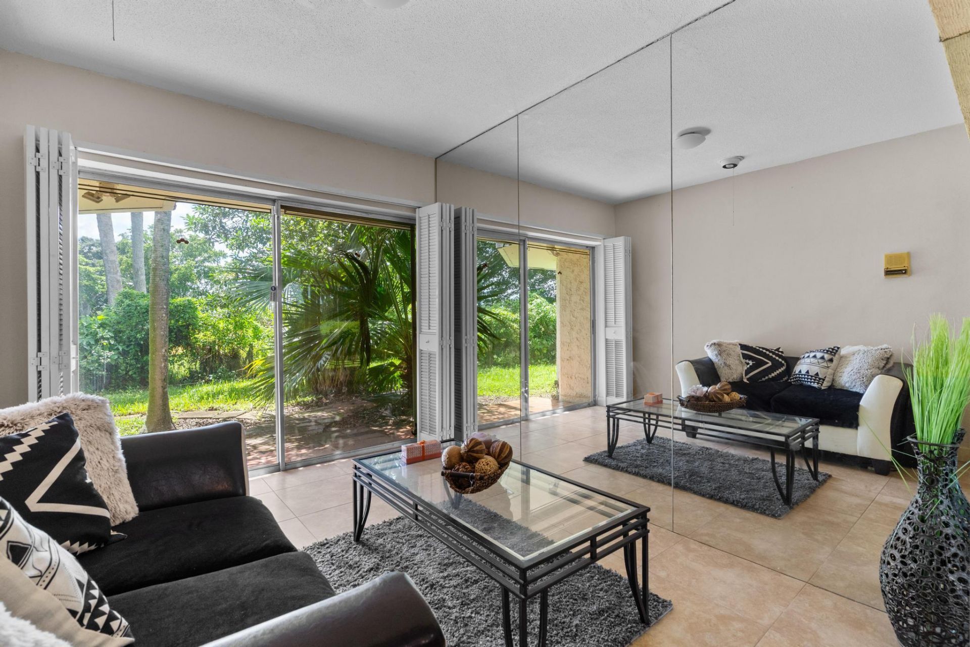 5104 White Oak Lane E, Tamarac, FL 33319 Photo