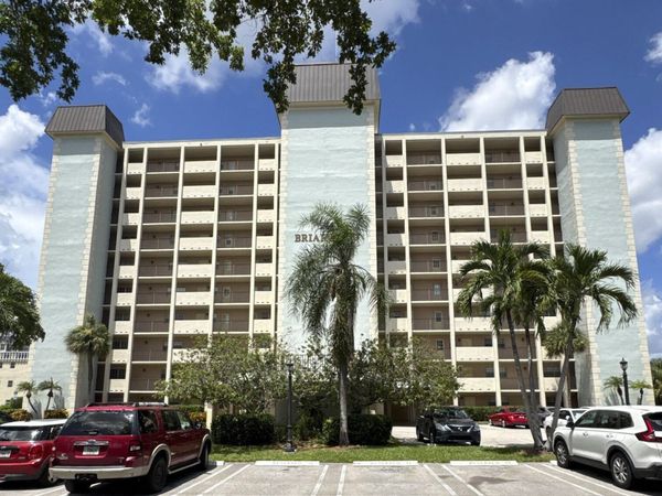 9101 W SAMPLE Road, Unit 601, Coral Springs, FL 33065