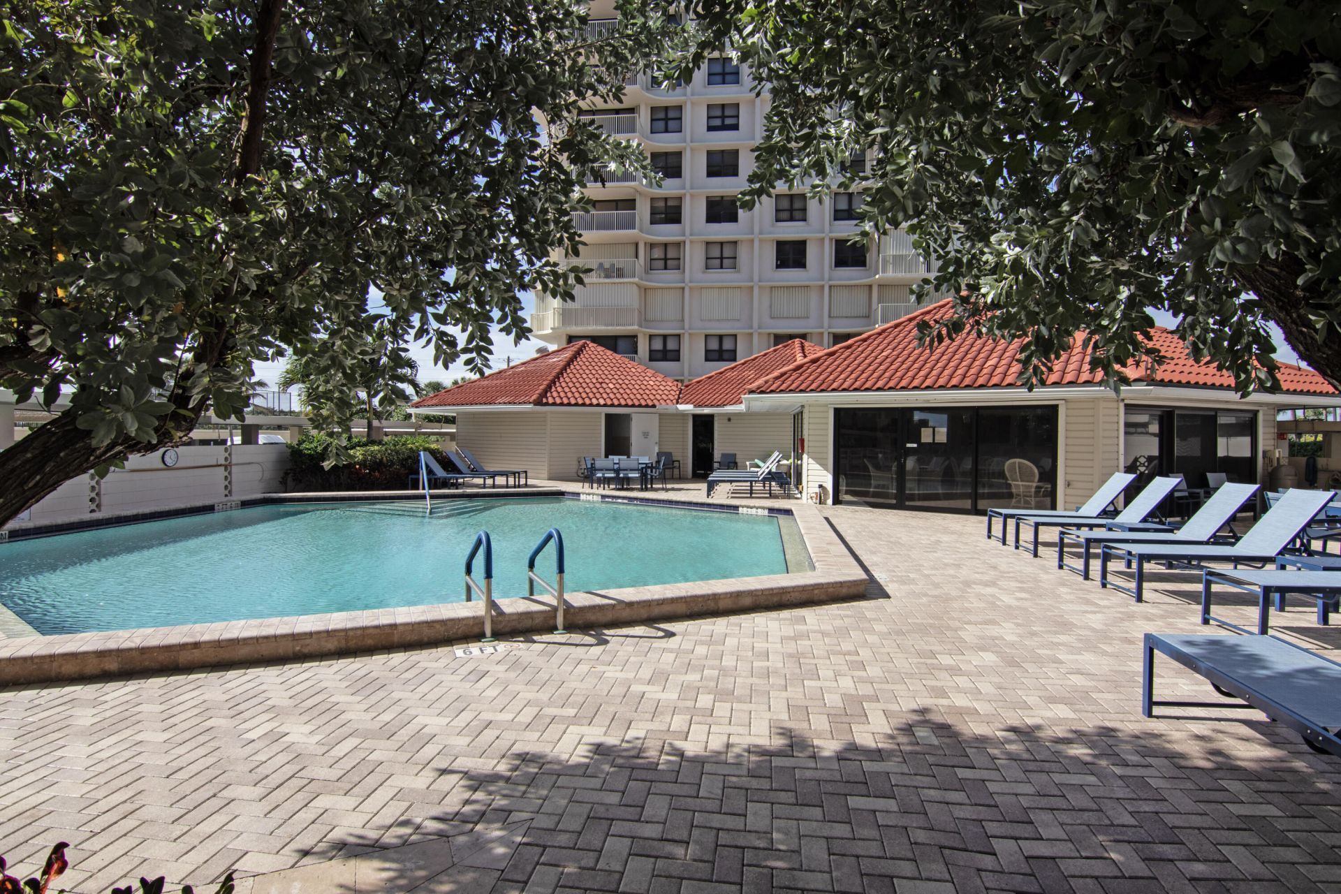 5480 N Ocean Drive, Unit A1D, Singer Island, FL 33404 Photo