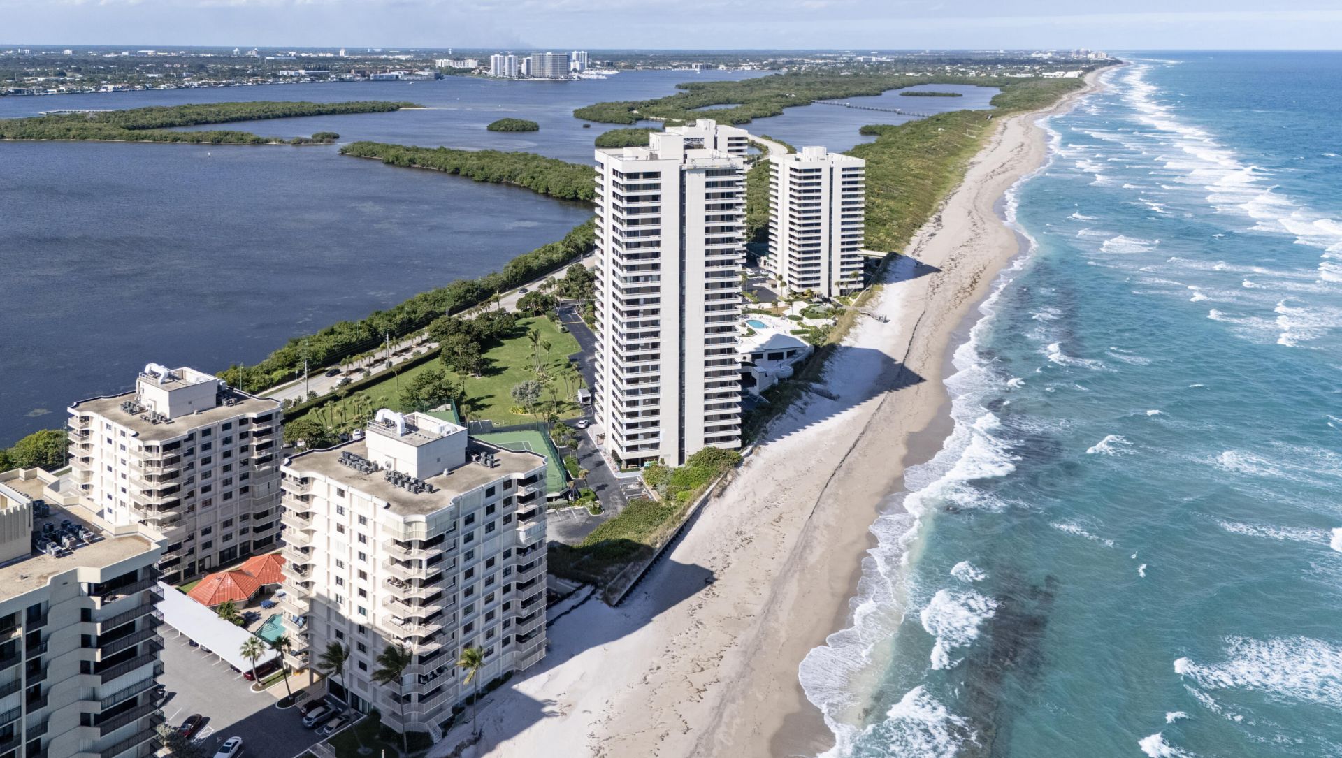 5480 N Ocean Drive, Unit A1D, Singer Island, FL 33404 Photo