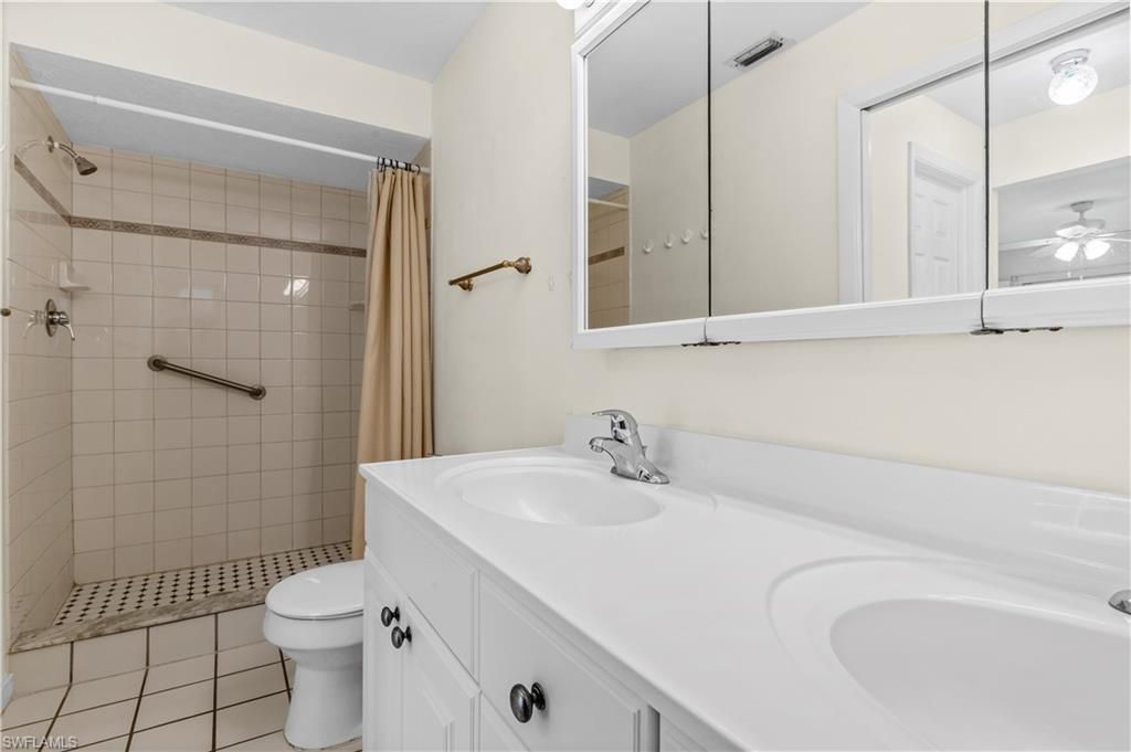 403 SE 33rd Ter, Cape Coral, FL 33904 Photo