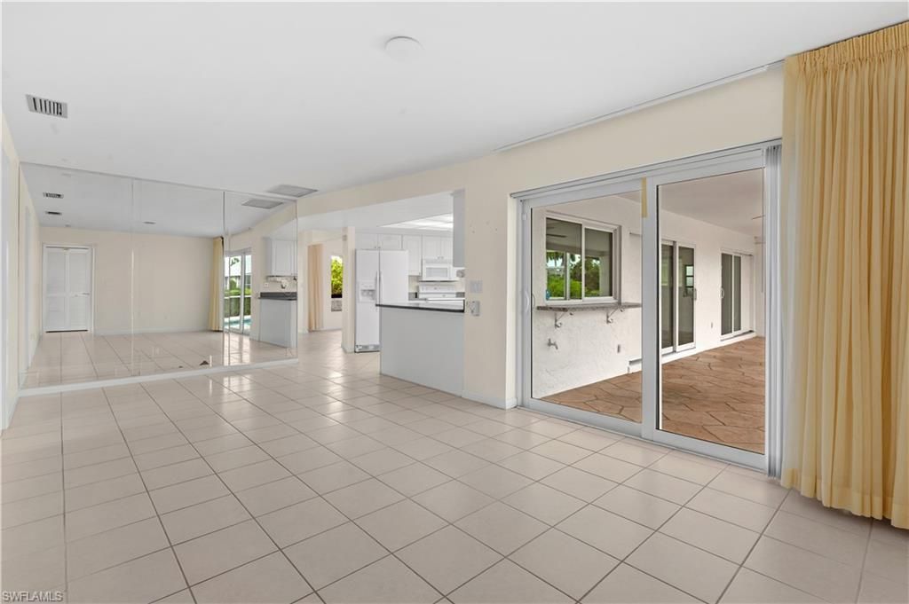 403 SE 33rd Ter, Cape Coral, FL 33904 Photo