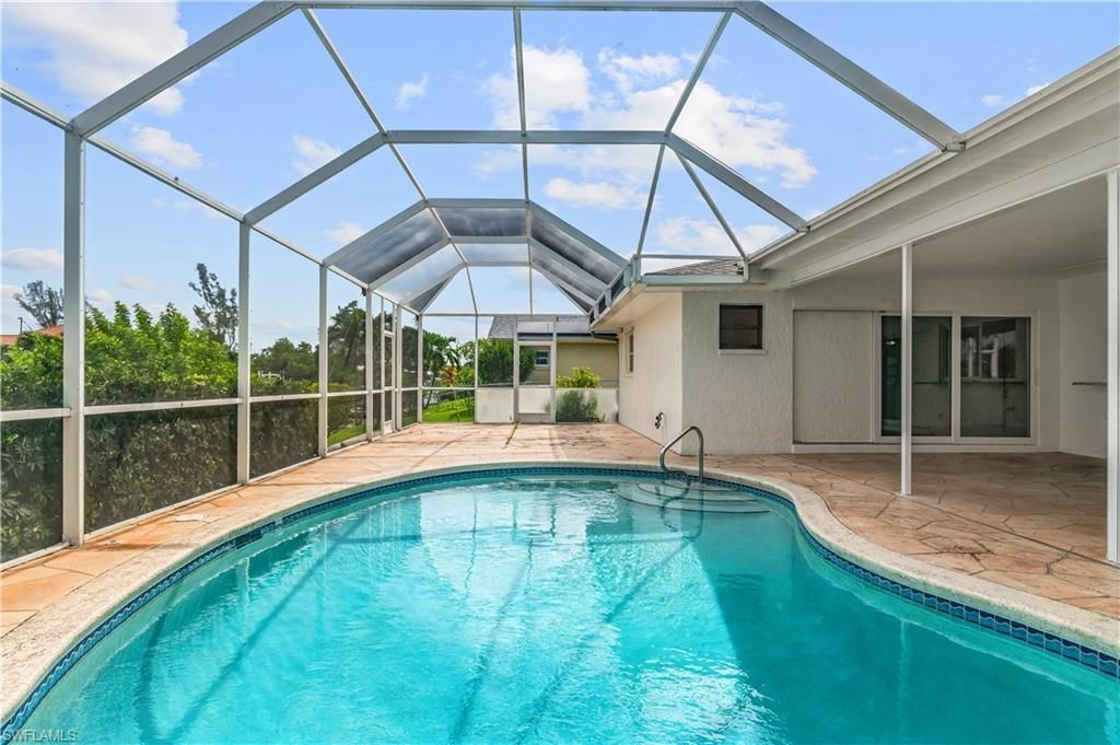 403 SE 33rd Ter, Cape Coral, FL 33904 Photo
