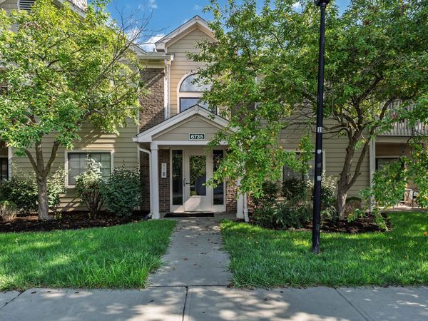 6735 Meadow Creek Drive , Unit 102, Columbus, OH 43235