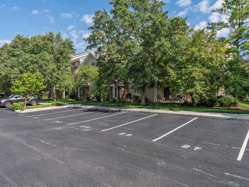 6735 Meadow Creek Drive, Unit 102, Columbus, OH 43235 Photo 33