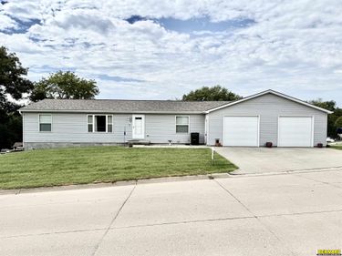 1303 N 6th Street, Nebraska City, NE 68410