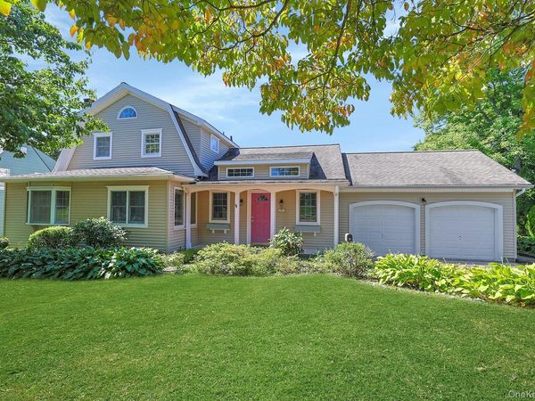 19 Wall Avenue , Valhalla, NY 10595