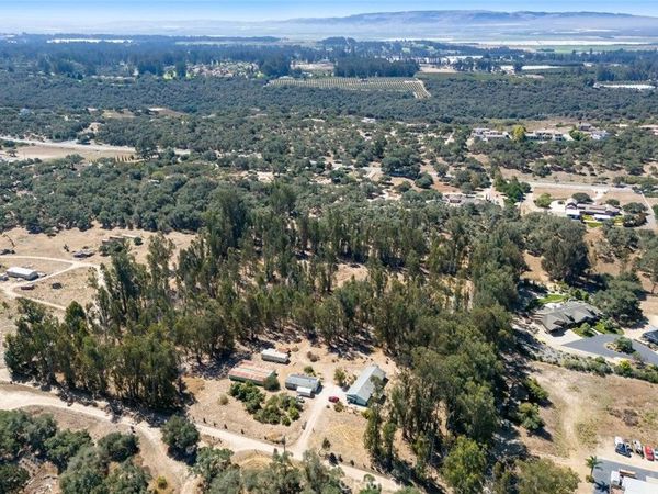 1831 Viejo Road, Arroyo Grande, CA 93420