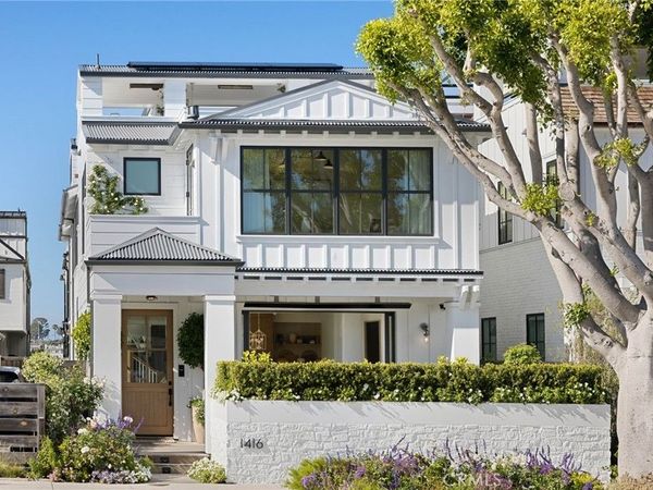 1416 E Balboa Boulevard, Newport Beach, CA 92661