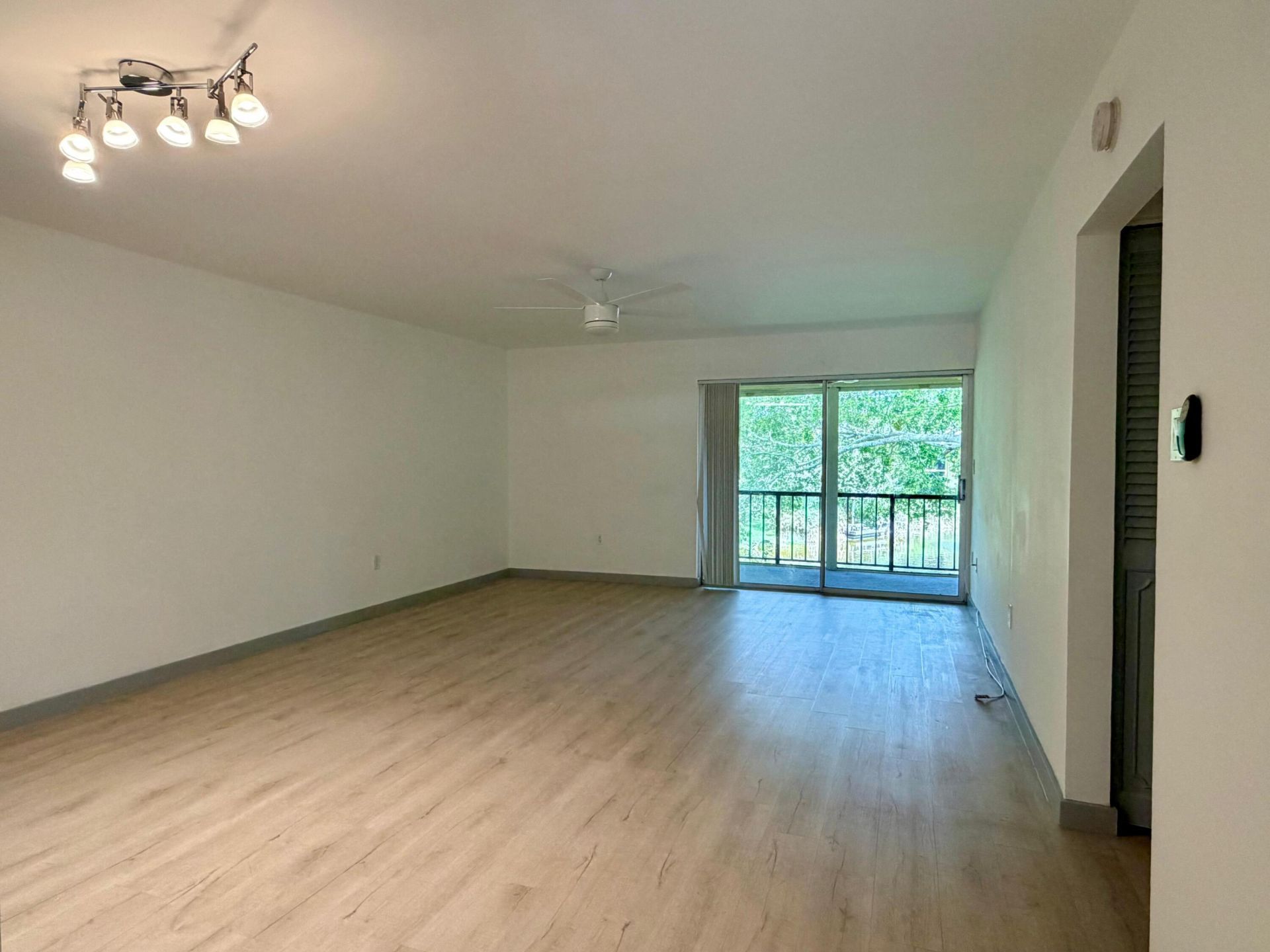 848 SW 9th Street Circle, Unit 203, Boca Raton, FL 33486 Photo