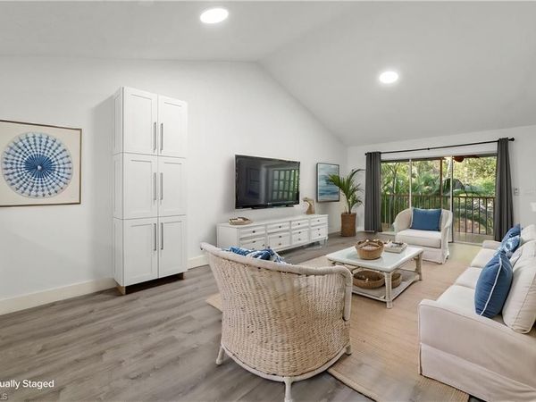 3451 County Barn RD, Unit 203, NAPLES, FL 34112