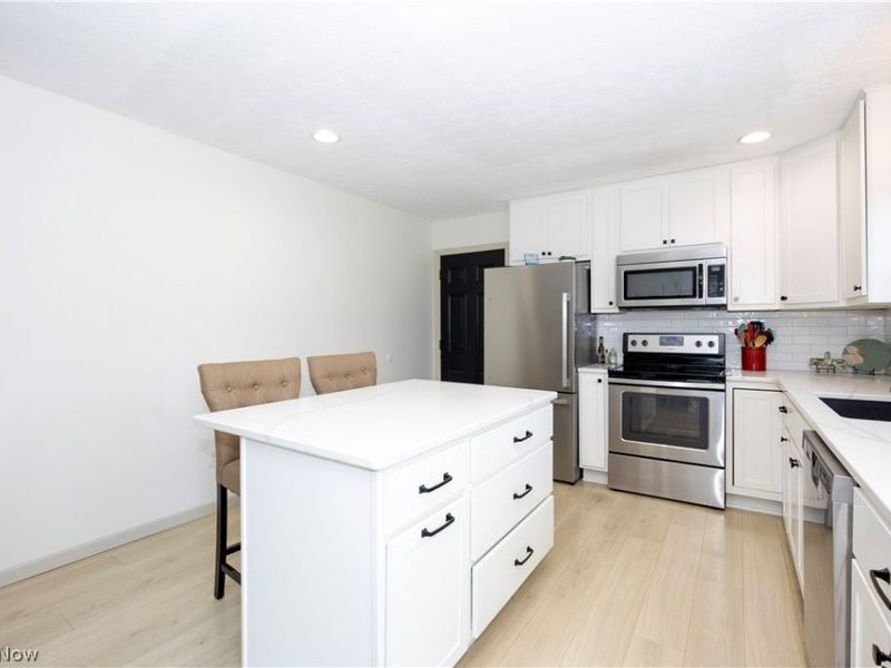 222 Tanglewood Drive, Dalton, OH 44618 Photo 10
