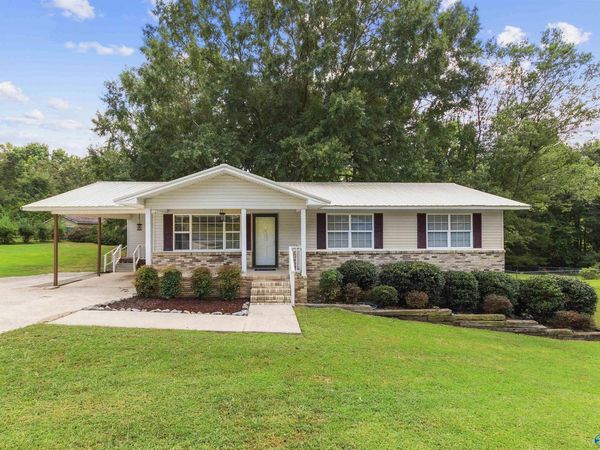 1039 1st Avenue NW, Arab, AL 35016