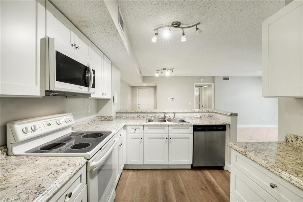 1865 Florida Club Dr, Unit 6110, Naples, FL 34112 Photo