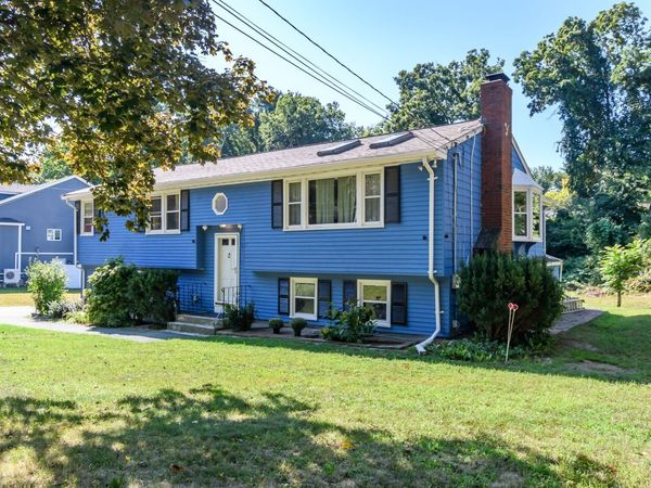 11 Mark St, Natick, MA 01760