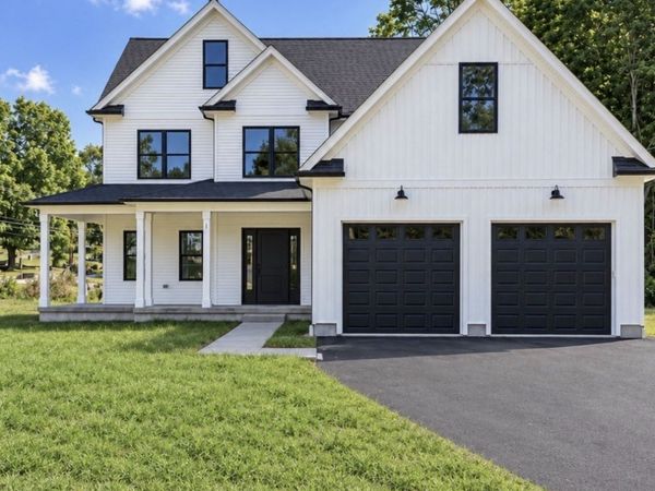 1 Needham Street, Norfolk, MA 02056