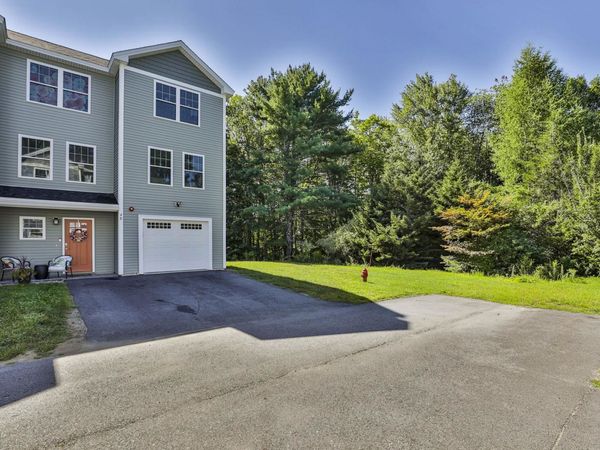 4 Bovee Way, Unit B, Epping, NH 03042