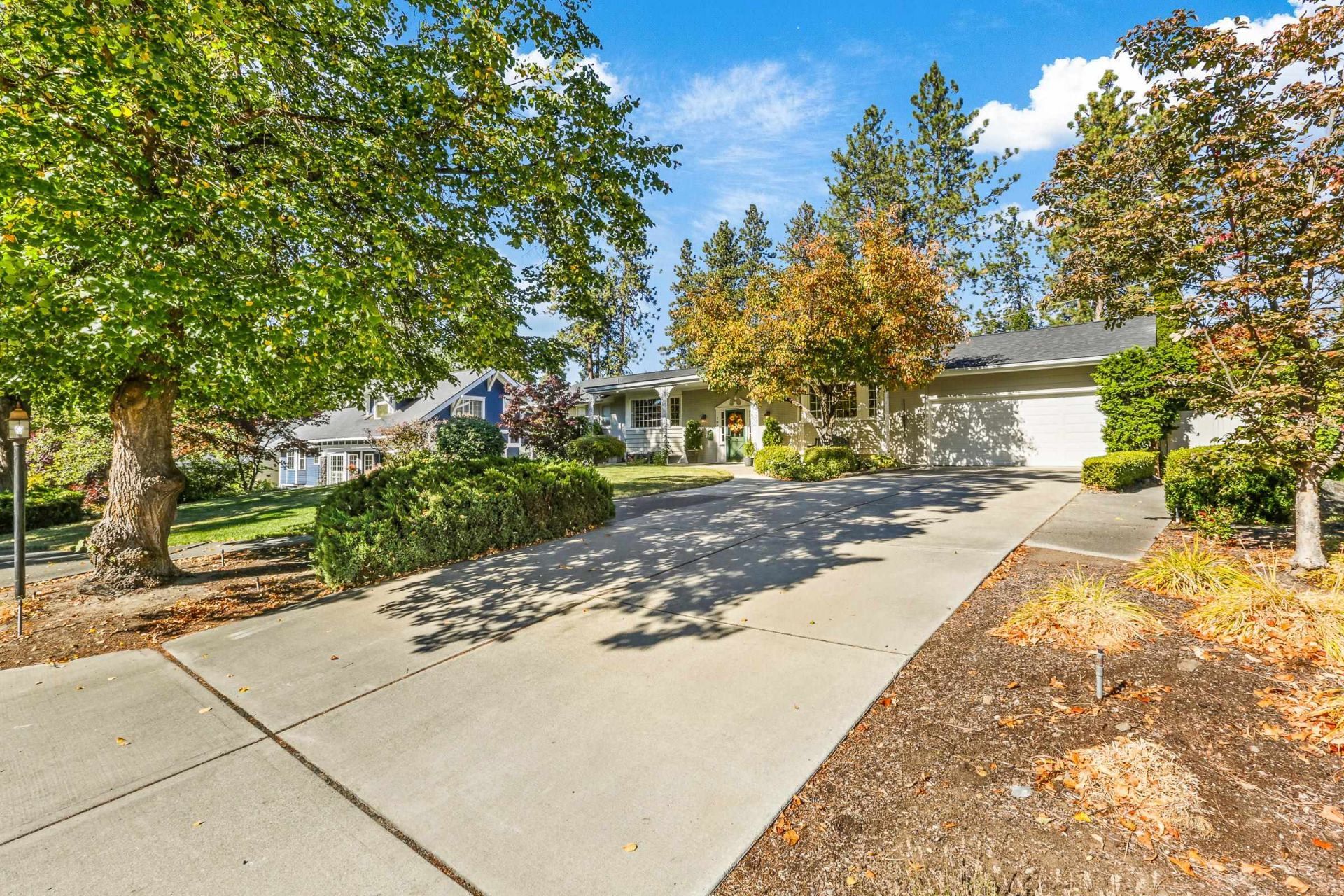 1021 E 26th Ave, Spokane, WA 99203 Main Photo