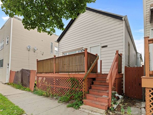 4607 S Wallace Street , Chicago, IL 60609