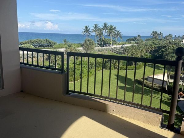 101 OCEAN BLUFFS Boulevard, Unit 402, Jupiter, FL 33477