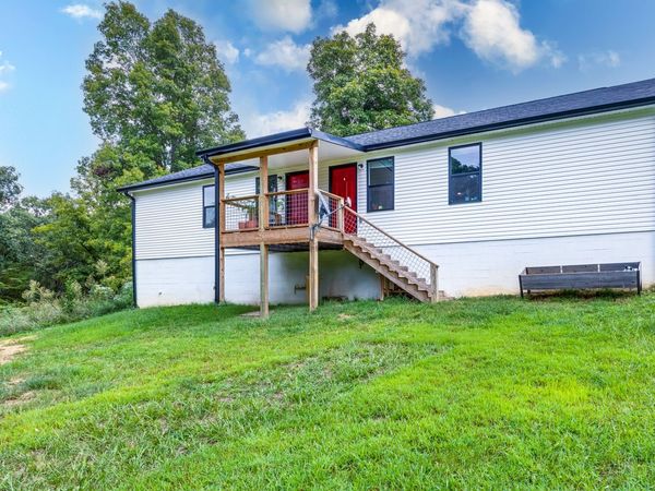 7123 Hwy 100, Bon Aqua, TN 37025
