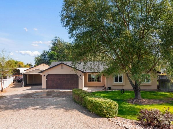 322 Buckskin Ct, Nampa, ID 83687