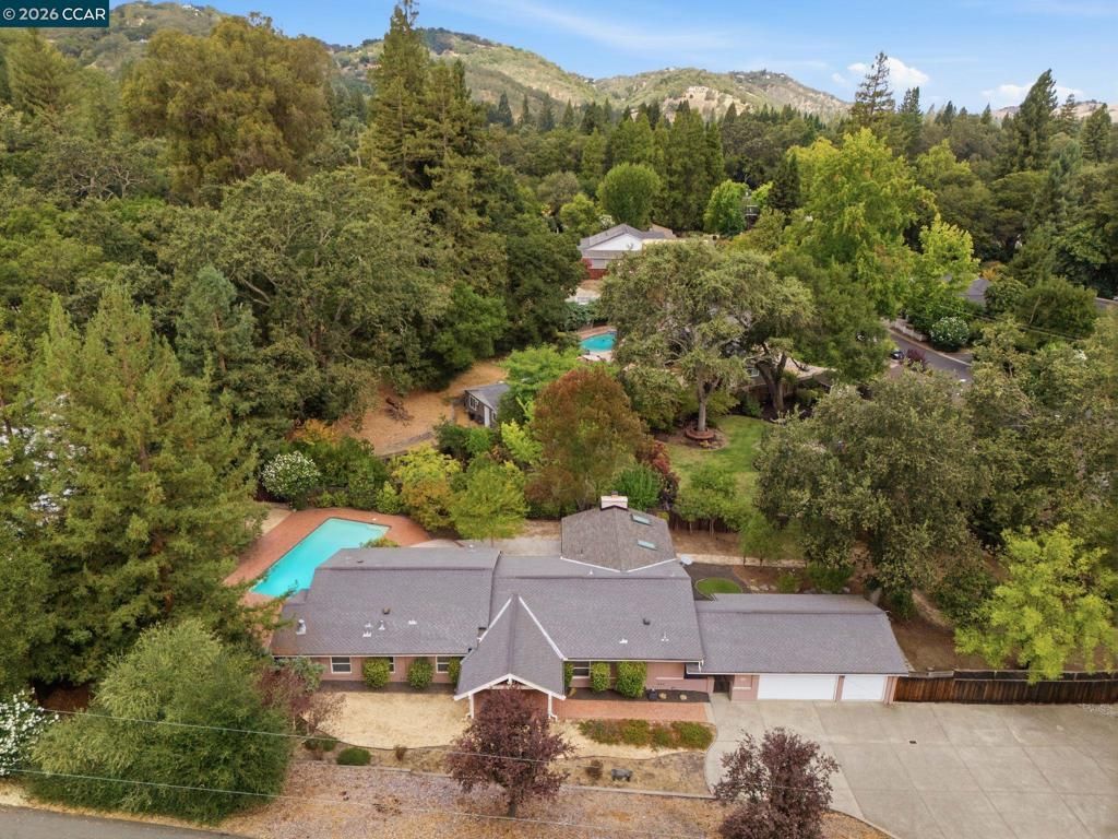 220 Hemme Ave, Alamo, CA 94507 Main Photo