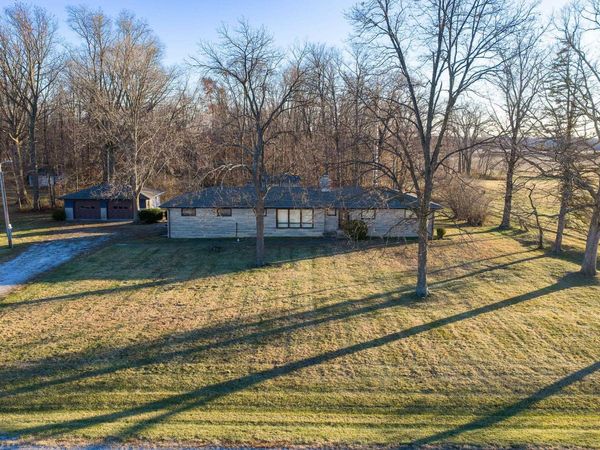 5185 E State Road 218, LaFontaine, IN 46940