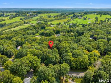 16 Jonathan, Roxbury, CT 06783