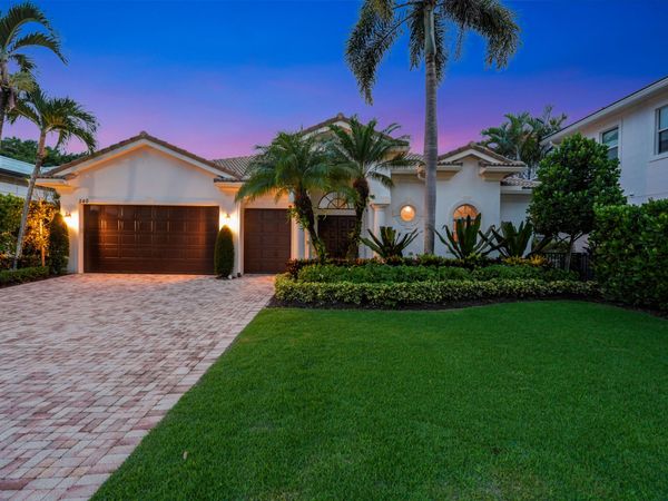 540 Les Jardin Drive, Palm Beach Gardens, FL 33410