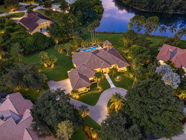7638 NW 51ST Place, Coral Springs, FL 33067