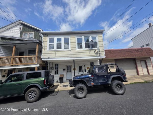 325 W Saylor Street, Unit 323, Mount Carmel, PA 17851